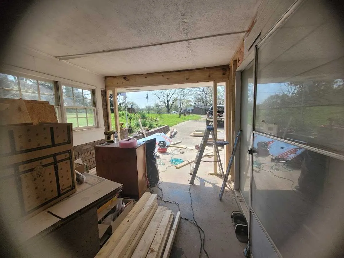 Air movers and dehumidifier for Drying & Dehumidification in Lufkin